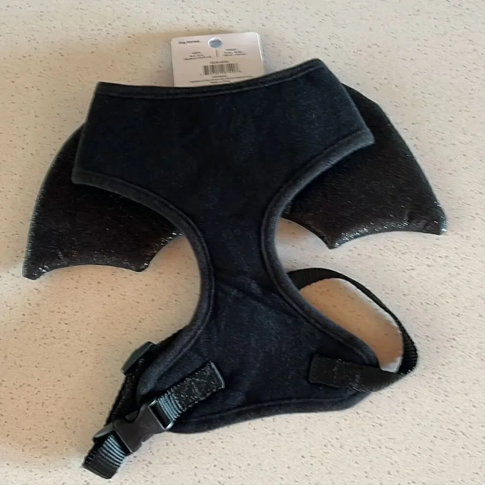 NWT Tails & Noses Halloween Dog Harness Wings Size M